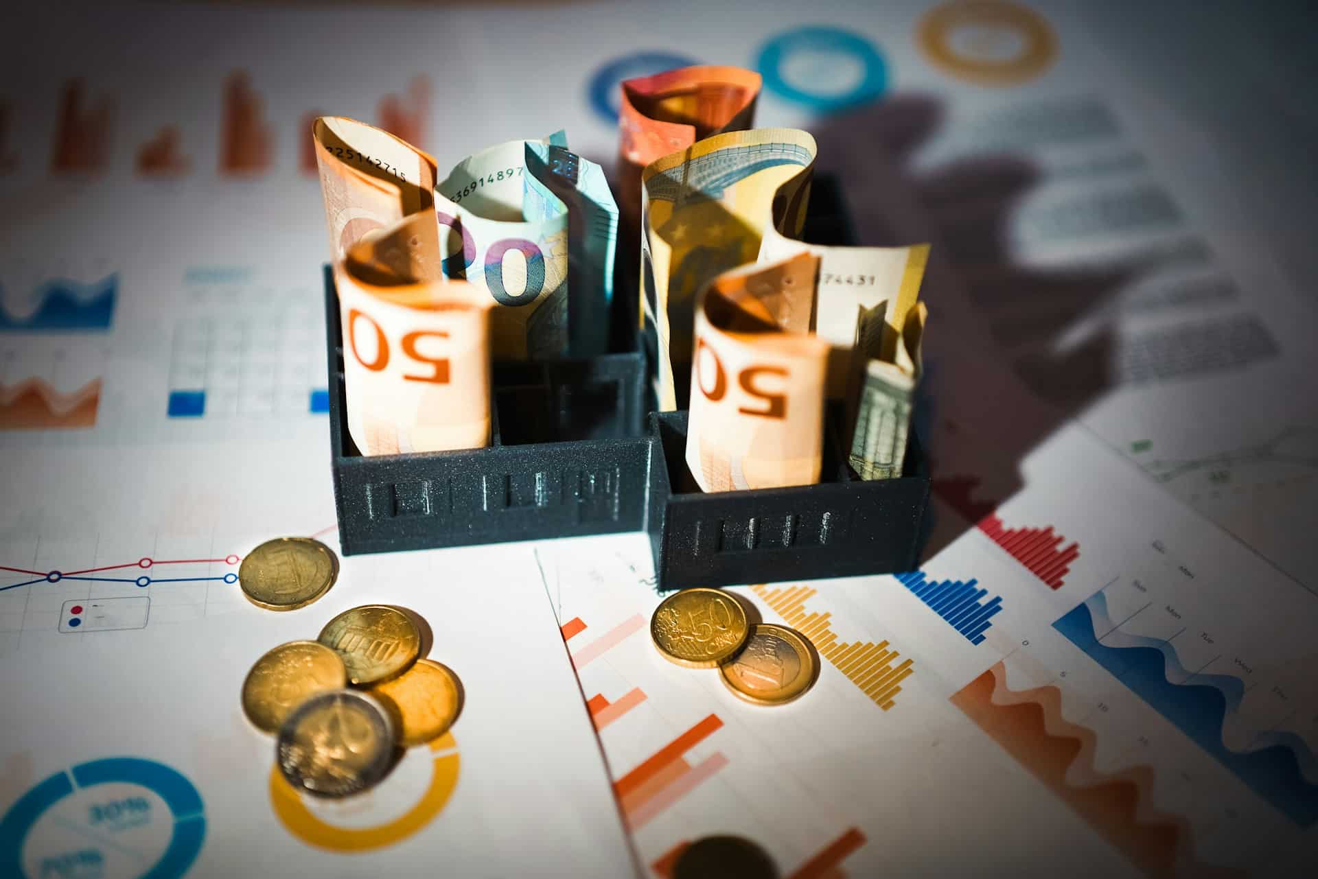 Sondaggi politici, gli italiani dicono Sì alla patrimoniale: favorevoli a una tassa per patrimoni a partire da 1 milione Sondaggi politici, gli italiani dicono Sì alla patrimoniale: favorevoli a una tassa per patrimoni a partire da 1 milione