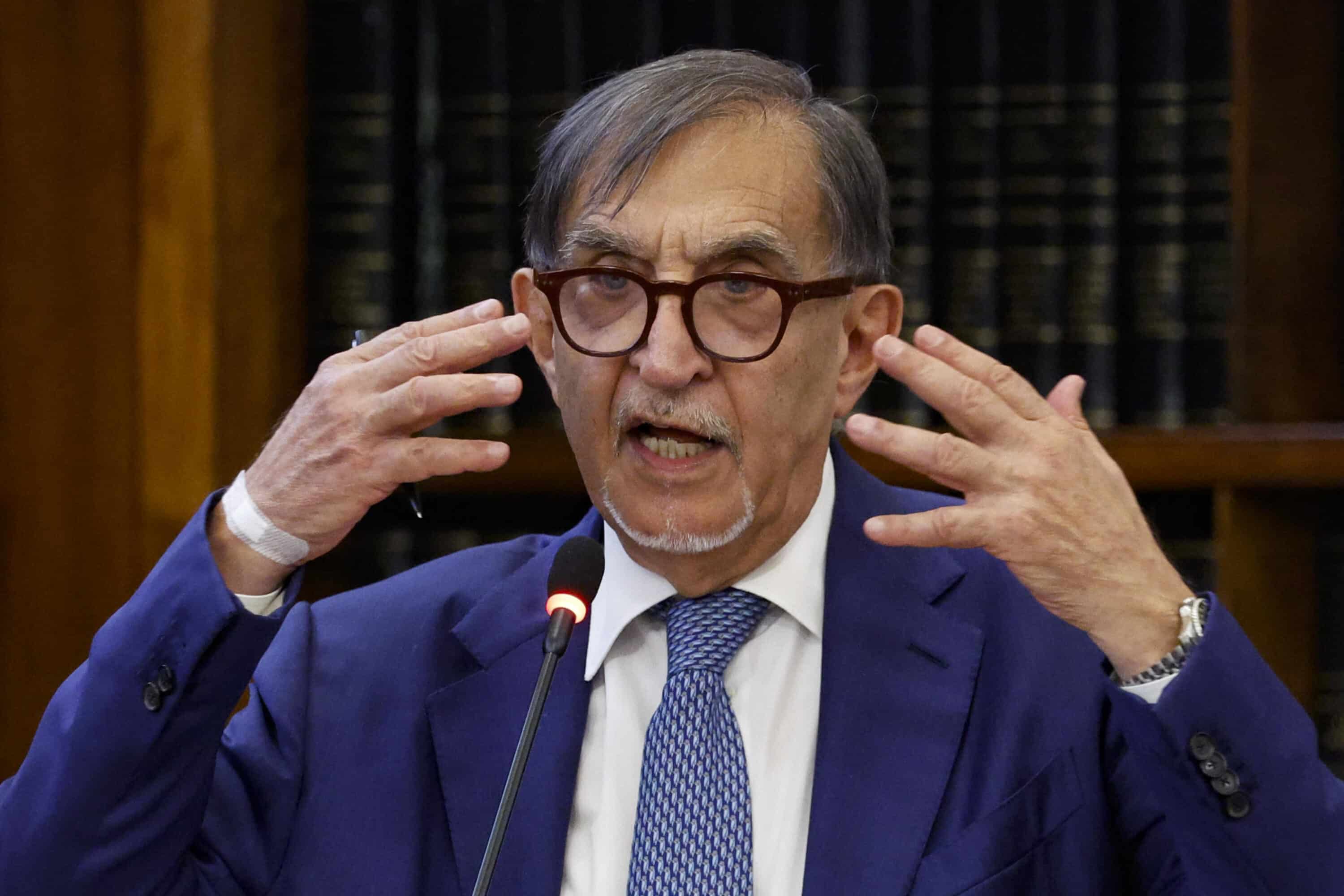 scambio fdi fi tra intercettazioni e preferenze le destre trovano l8217accordo ma riesplode lo scontro sul ddl zanettin sugli smartphone da Lanotiziagiornale.it scambio fdi fi tra intercettazioni e preferenze le destre trovano l8217accordo ma riesplode lo scontro sul ddl zanettin sugli smartphone