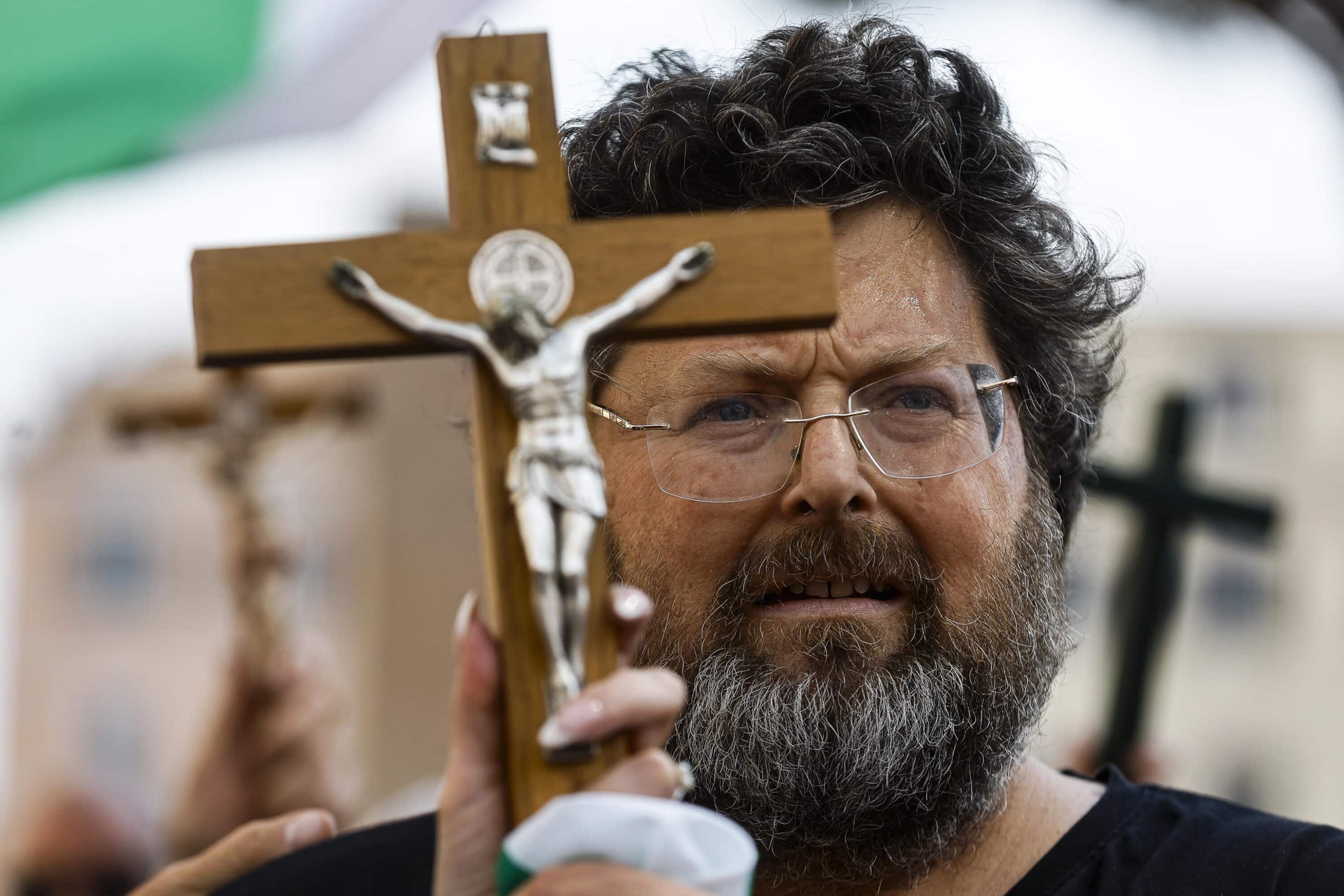 mario adinolfi arrestato a roma ai domiciliari per truffa ed evasione fiscale da Lanotiziagiornale.it mario adinolfi arrestato a roma ai domiciliari per truffa ed evasione fiscale