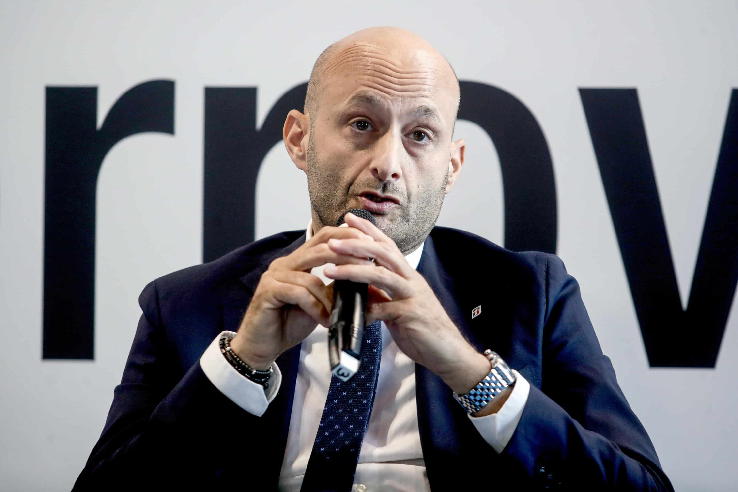 strisciuglio alla guida di fs confermata la scelta interna da Lanotiziagiornale.it strisciuglio alla guida di fs confermata la scelta interna