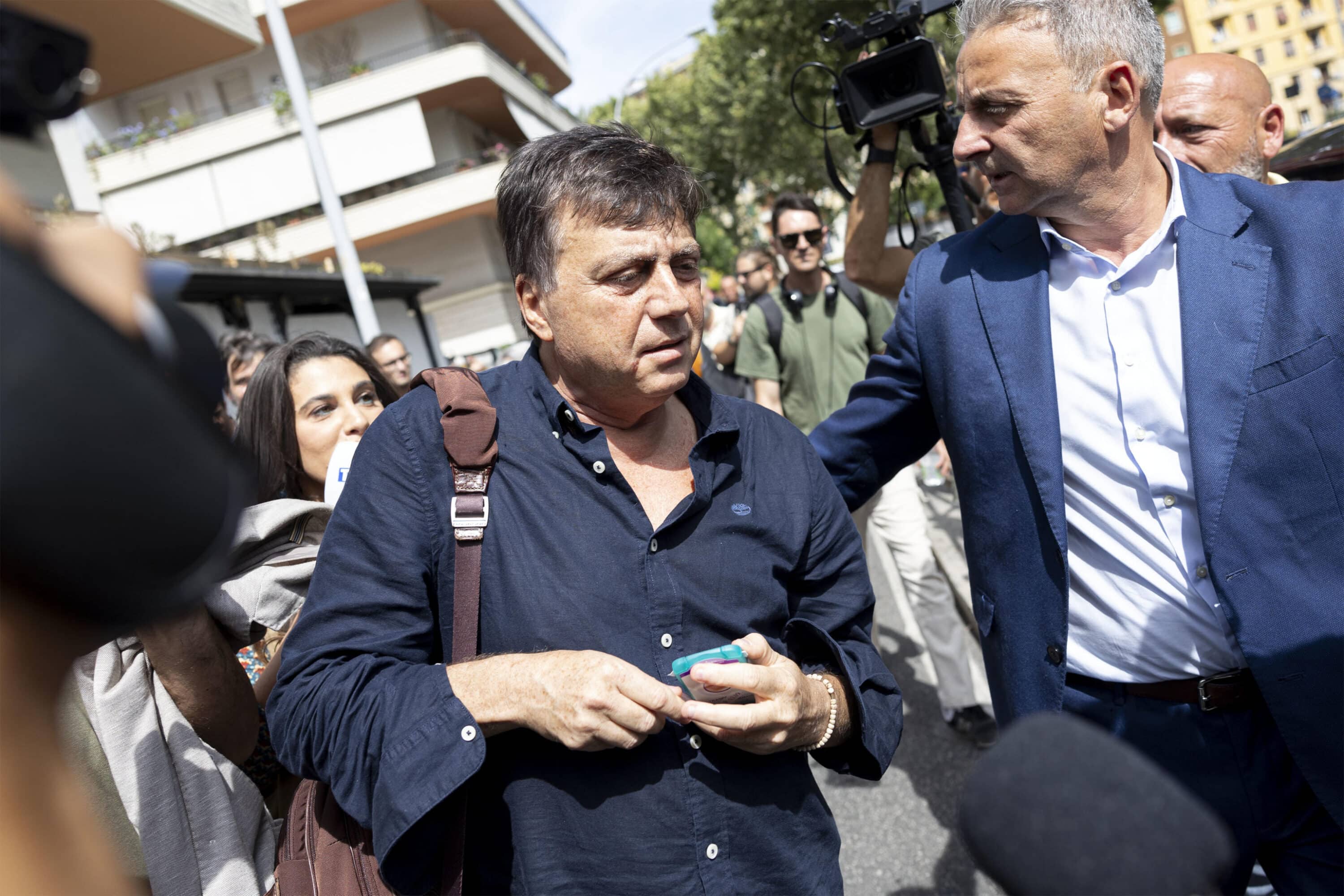 Attentato a Ranucci, arrestato Valter Lavitola: per la Procura è il mandante della bomba. Il Gip: “Nessun accordo tra lui e il conduttore di Report”