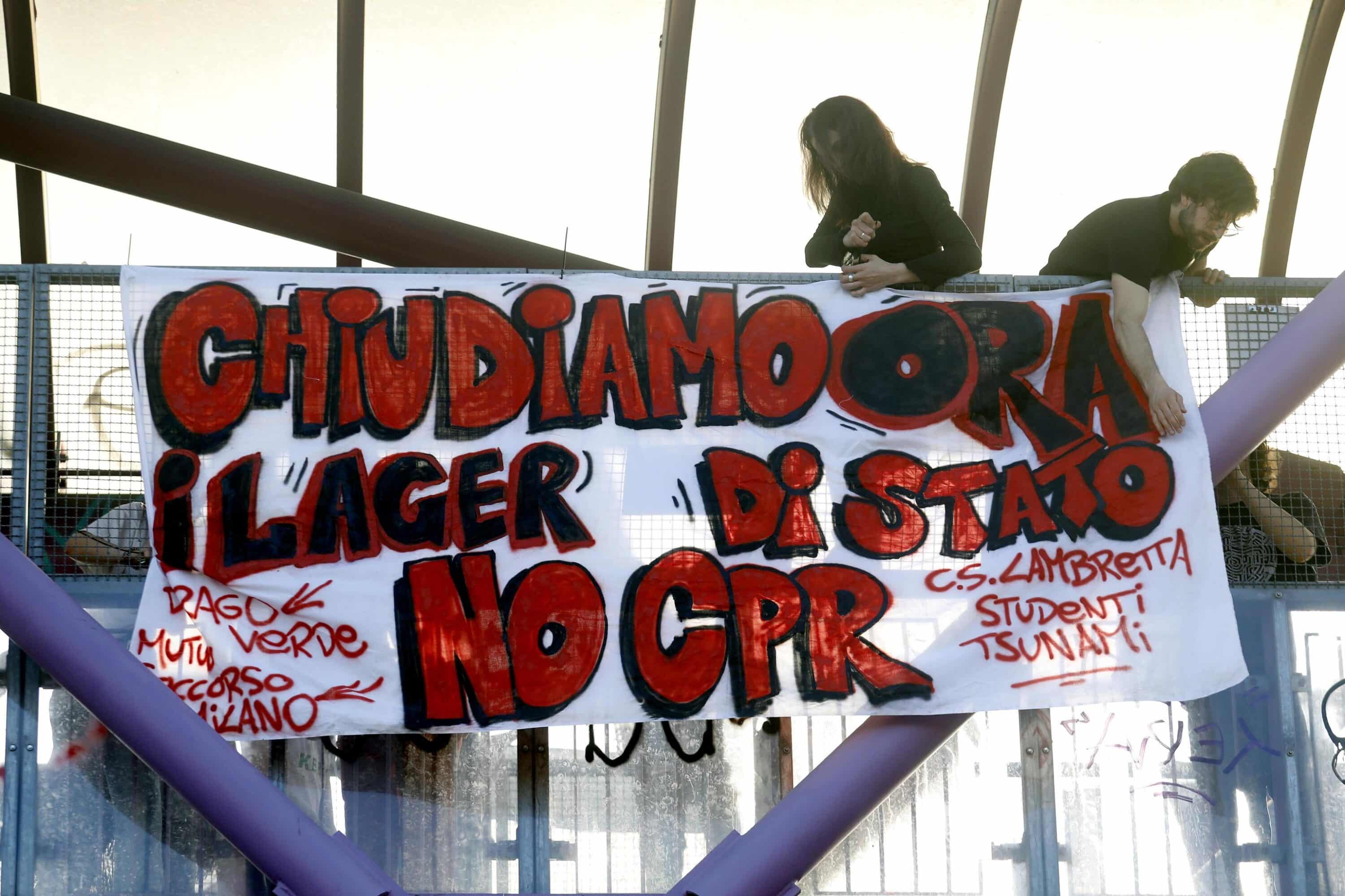 falsi certificati anti cpr perquisiti 23 medici la procura di ravenna contesta l8217associazione a delinquere intanto la destra invoca radiazioni e punizioni esemplari da Lanotiziagiornale.it falsi certificati anti cpr perquisiti 23 medici la procura di ravenna contesta l8217associazione a delinquere intanto la destra invoca radiazioni e punizioni esemplari
