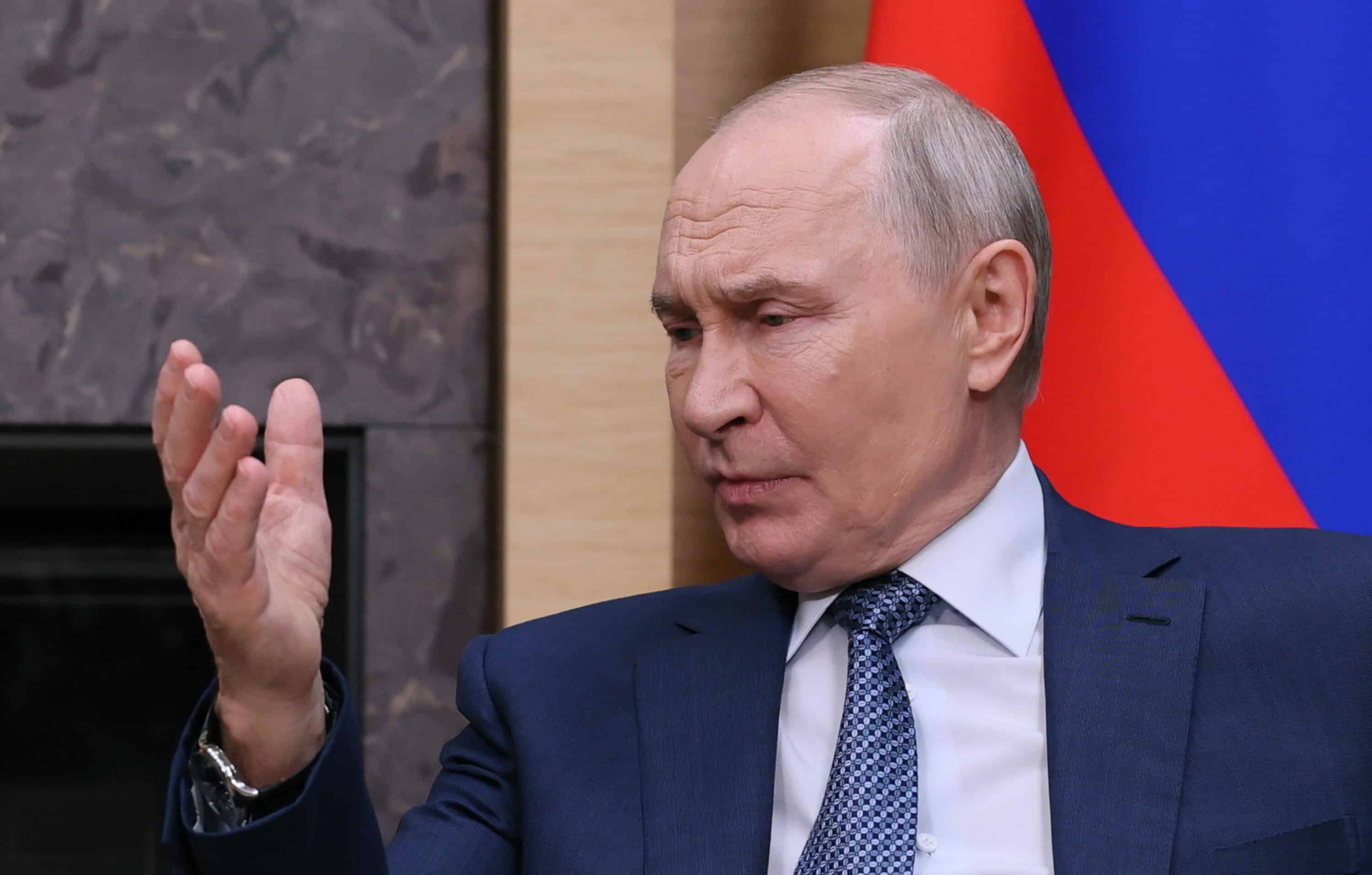 escalation ucraina putin avverte il regno unito zelensky shock chiuderemo lo spazio aereo russo occhio agli aerei civili da Lanotiziagiornale.it escalation ucraina putin avverte il regno unito zelensky shock chiuderemo lo spazio aereo russo occhio agli aerei civili