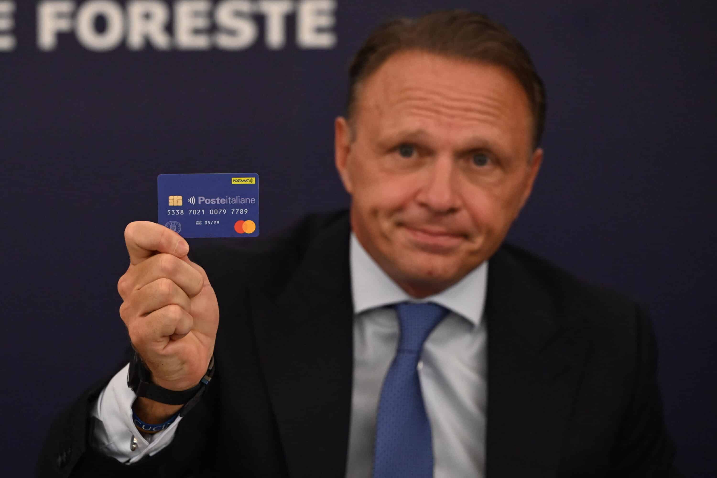 Ritorna la carta Dedicata a te, ma è un nuovo spot elettorale