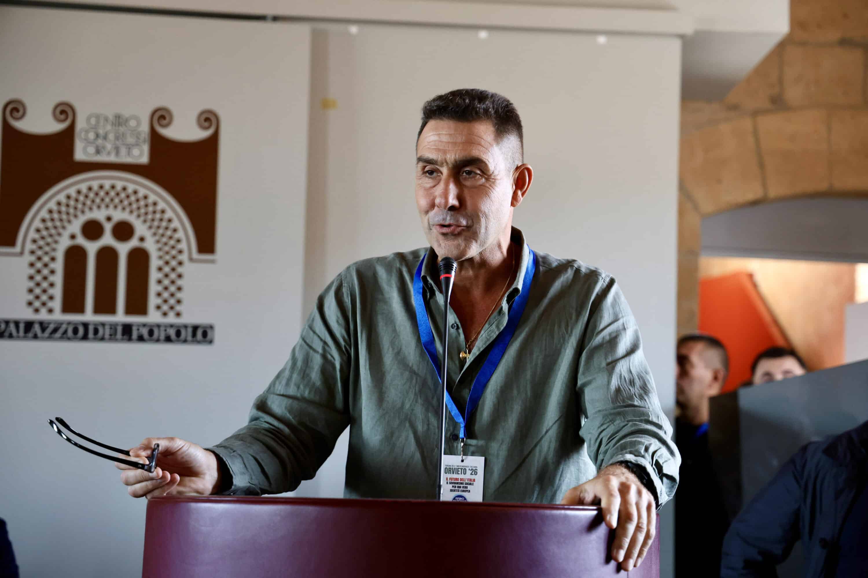 lunga o corta meglio senza dopo tajani pure vannacci inciampa sulla8230 gonna la battuta infelice del generale che poi si corregge fa insorgere anche le deputate del carroccio da Lanotiziagiornale.it lunga o corta meglio senza dopo tajani pure vannacci inciampa sulla8230 gonna la battuta infelice del generale che poi si corregge fa insorgere anche le deputate del carroccio