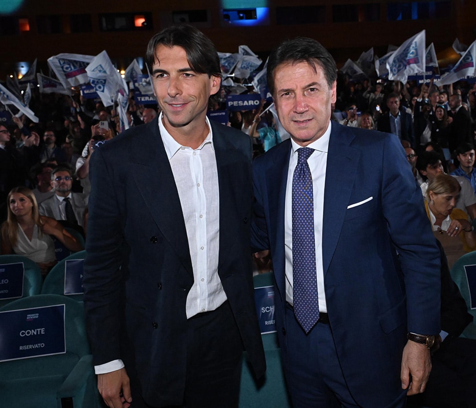 scialuppa cinque stelle ad onorato contro le storture della legge elettorale da Lanotiziagiornale.it scialuppa cinque stelle ad onorato contro le storture della legge elettorale