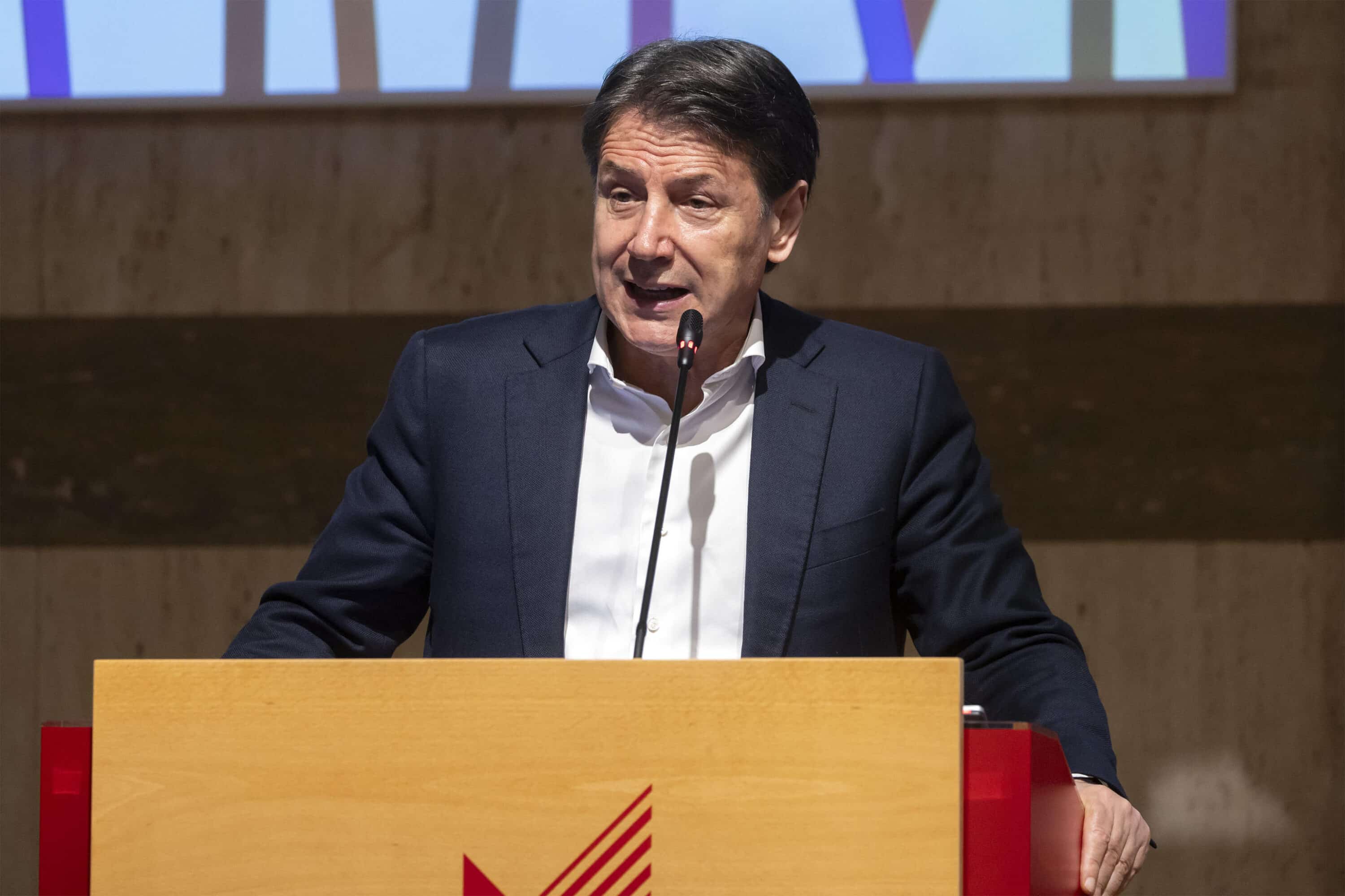 campo largo tutti vogliono il programma ma da conte a schlein fino a onorato tutti parlano solo di primarie da Lanotiziagiornale.it campo largo tutti vogliono il programma ma da conte a schlein fino a onorato tutti parlano solo di primarie