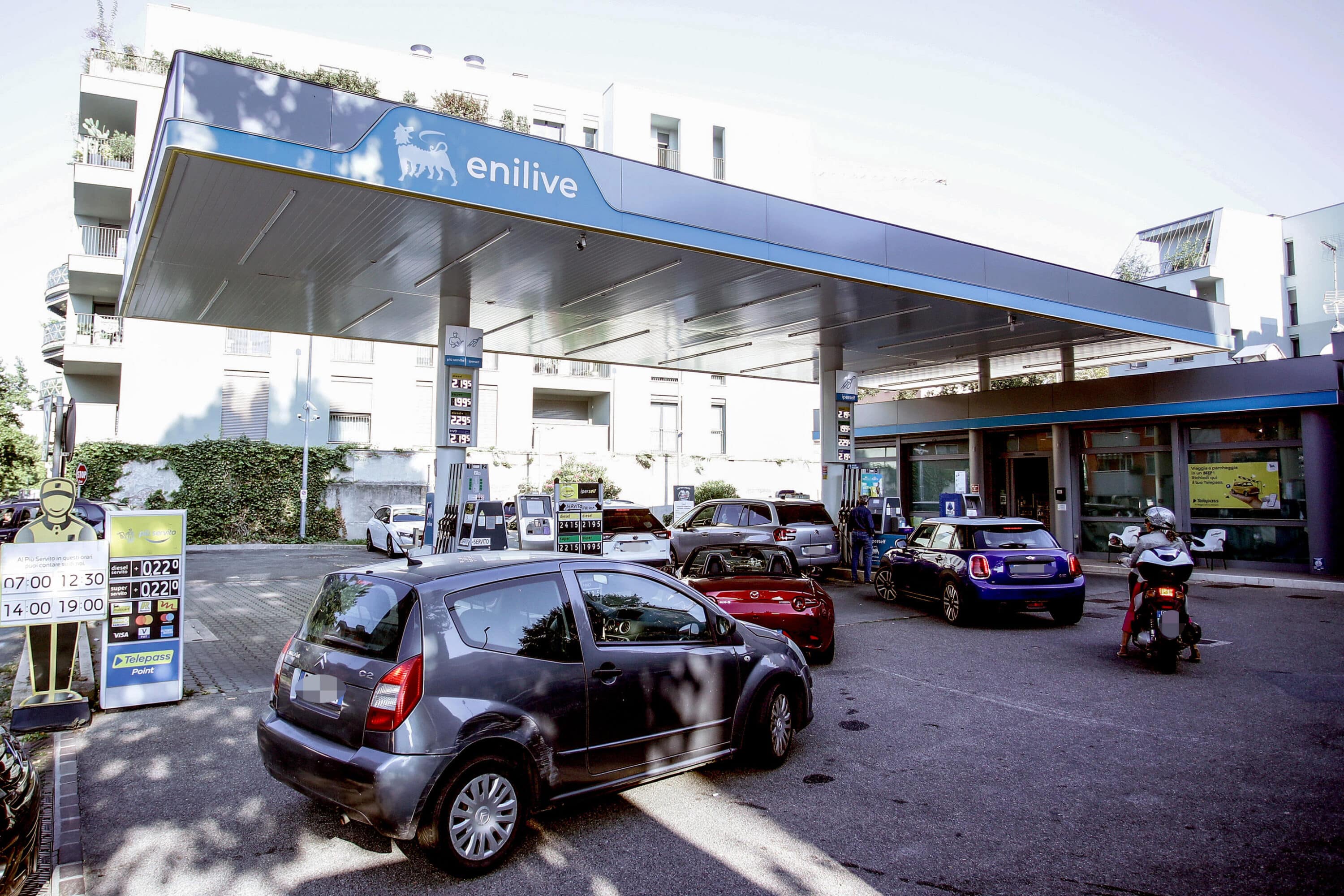 il price cap fa un baffo a eni con la crisi energetica gli utili sono da record da Lanotiziagiornale.it il price cap fa un baffo a eni con la crisi energetica gli utili sono da record